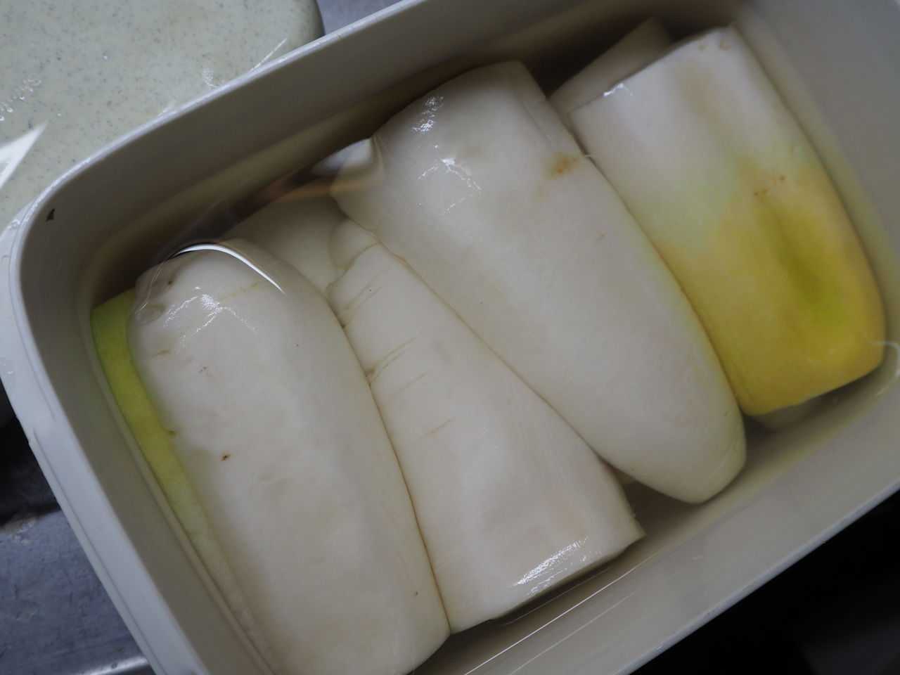 今季最後の大根 かぶら 赤かぶは漬物に ログハウスに住み 料理 野菜 家具作り 今季最後の大根 かぶら 赤かぶは漬物に ログハウスに住み 料理 野菜 家具作り