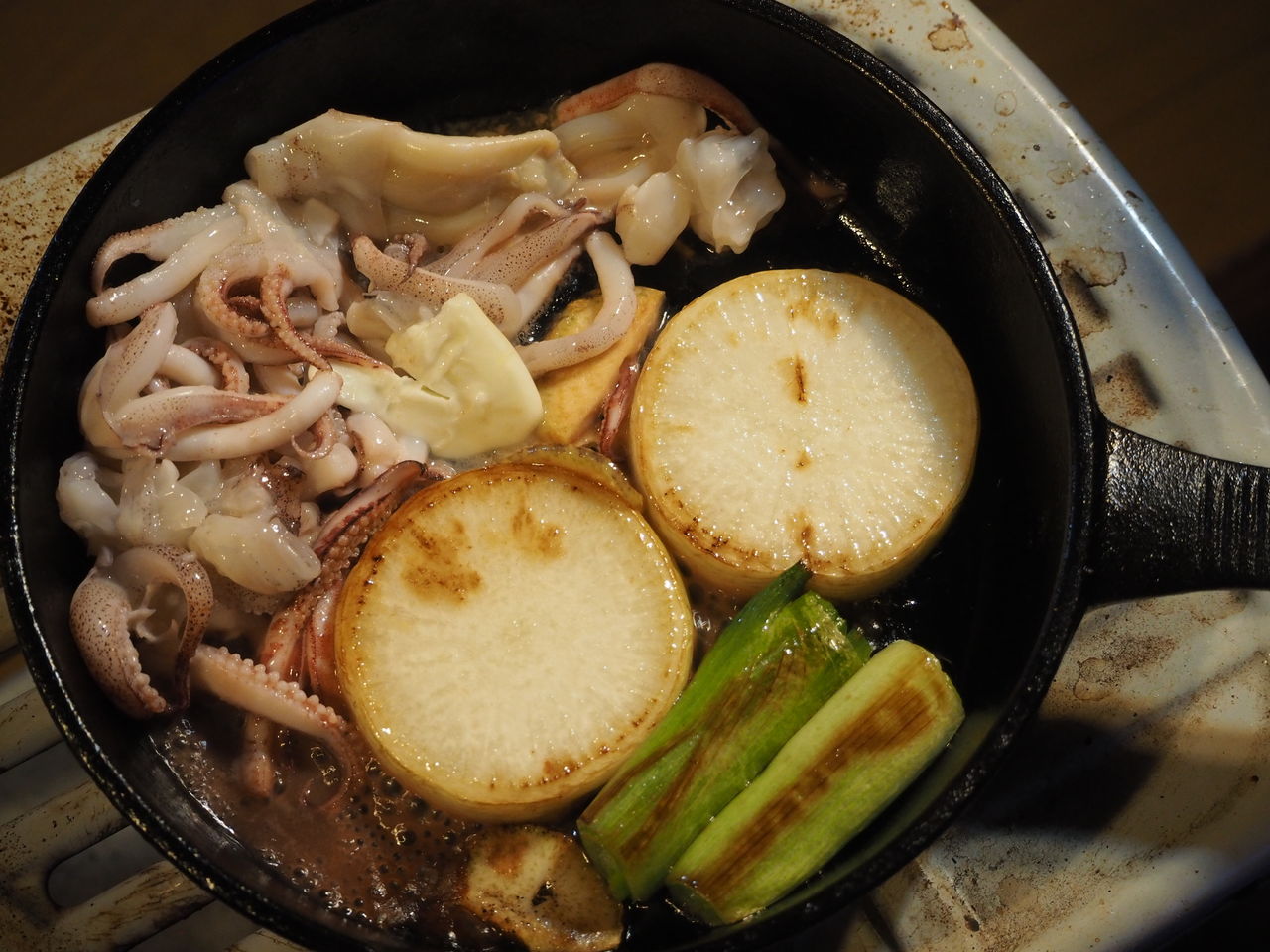 赤いかのげそと野菜の にんにくバター焼き ログハウスに住み 料理 野菜 家具作り 赤いかのげそと野菜の にんにくバター焼き ログハウスに住み 料理 野菜 家具作り
