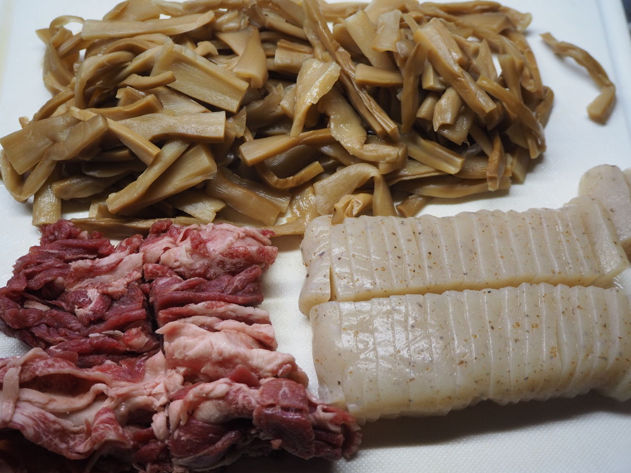 久しぶりに 牛肉 こんにゃく メンマの炒め物 ログハウスに住み 料理 野菜 家具作り 久しぶりに 牛肉 こんにゃく メンマの炒め物 ログハウスに住み 料理 野菜 家具作り
