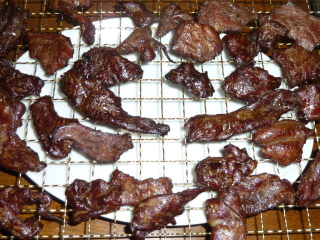 鹿肉の薫製と しし肉の焼肉 ログハウスに住み 料理 野菜 家具作り 鹿肉の薫製と しし肉の焼肉 ログハウスに住み 料理 野菜 家具作り