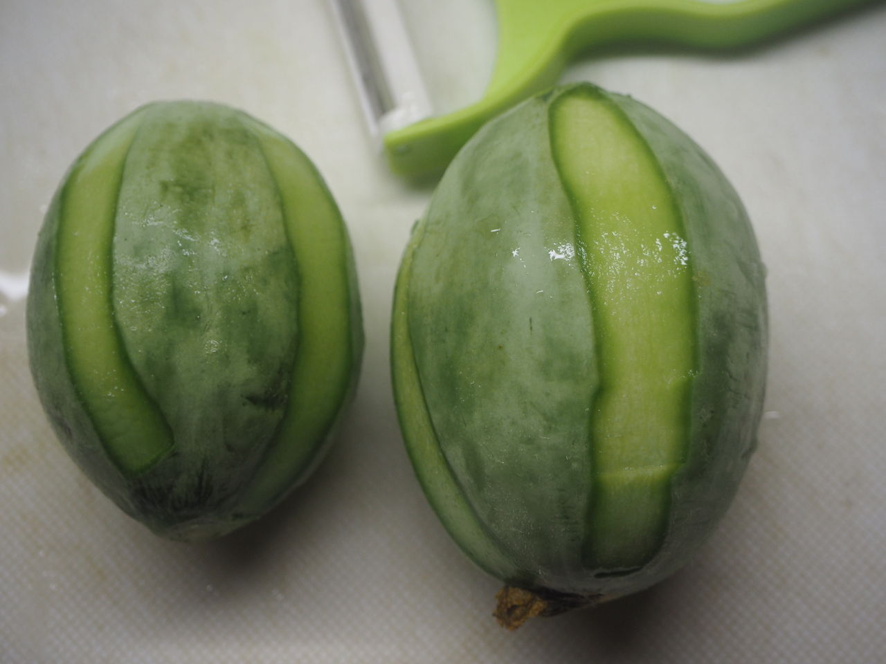 摘果メロンの塩漬け ログハウスに住み 料理 野菜 家具作り