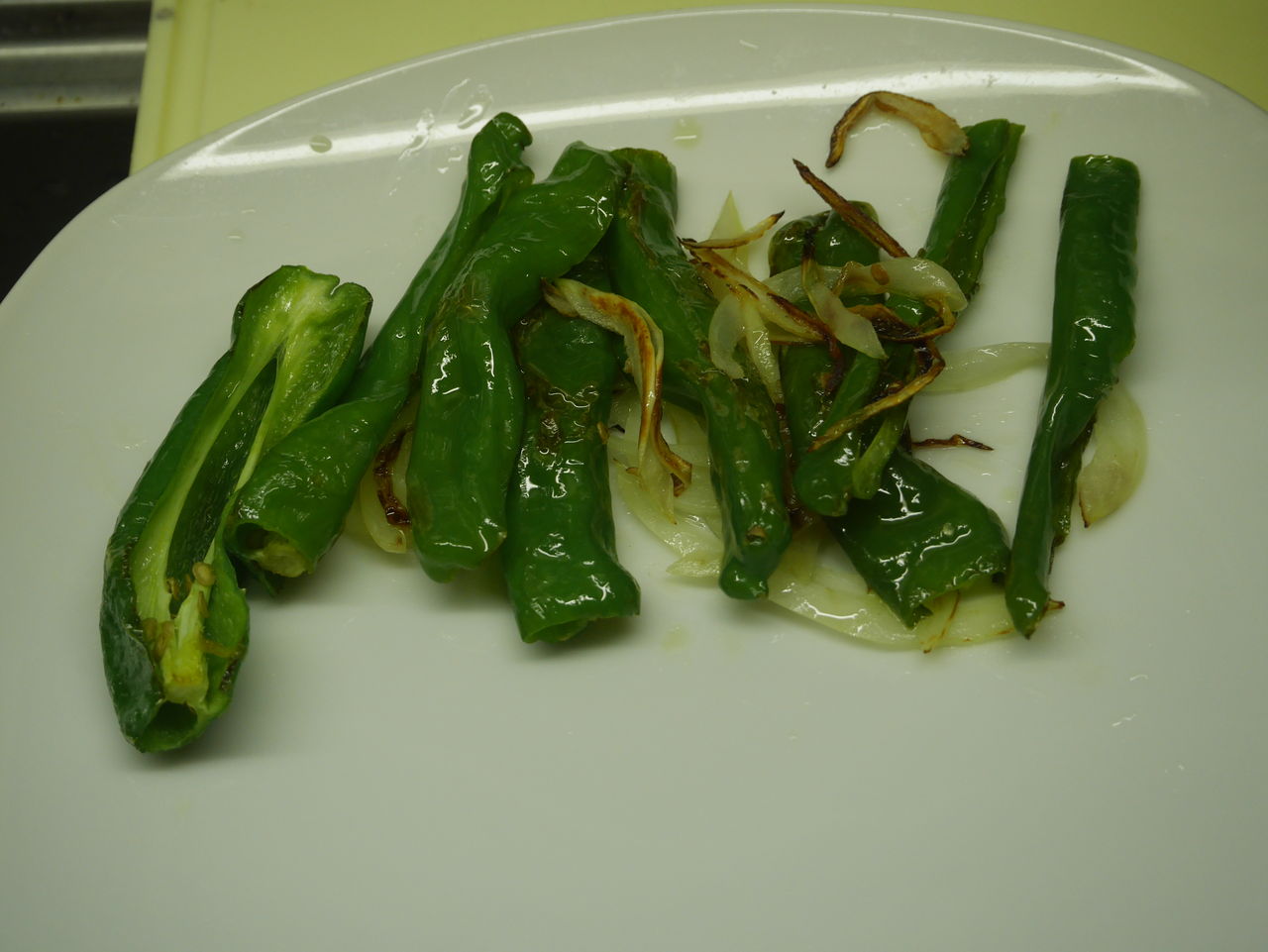 カマスを安くゲットしたので ログハウスに住み 料理 野菜 家具作り