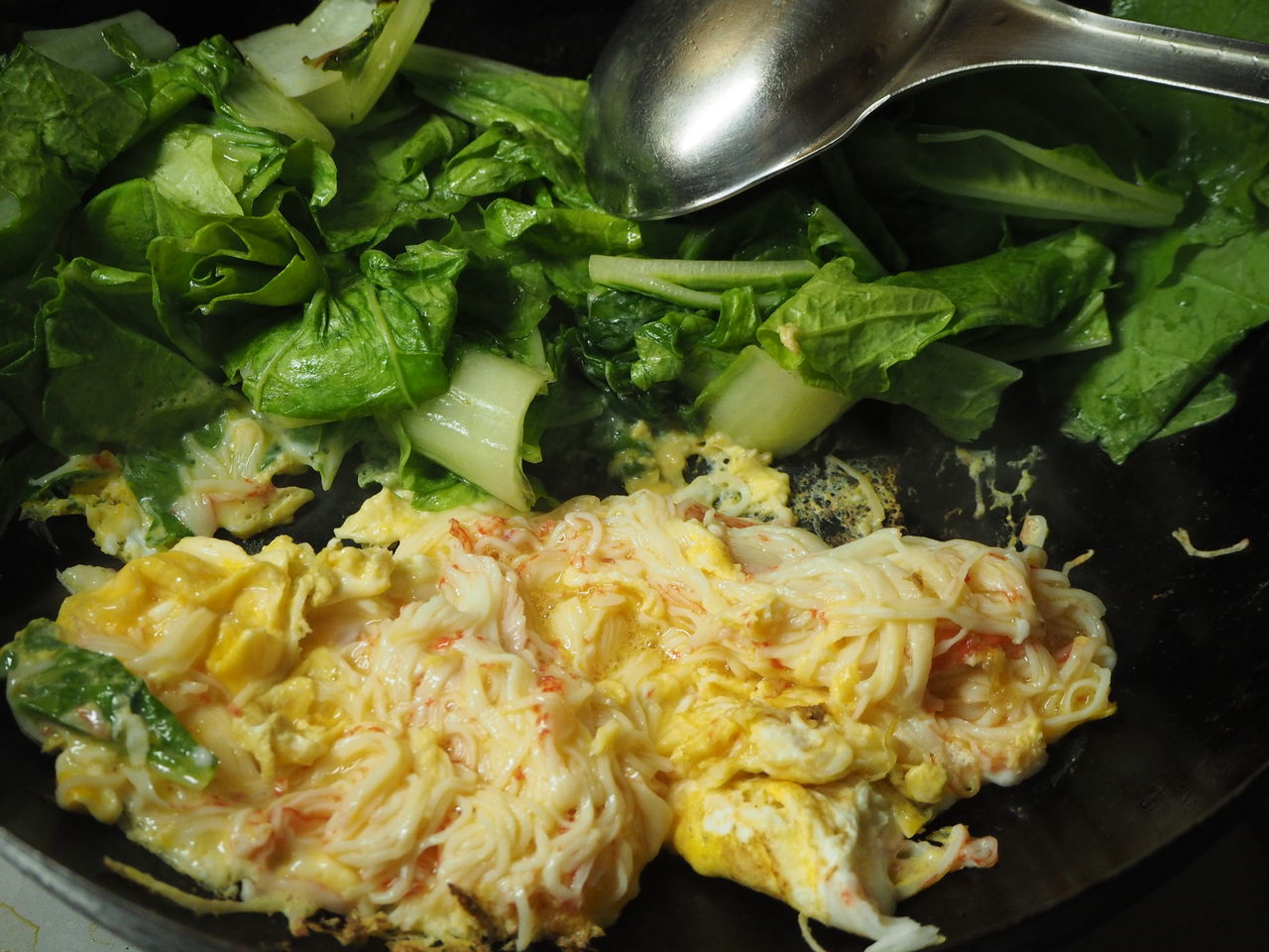 山東菜 カニカマ 卵の炒め物 ログハウスに住み 料理 野菜 家具作り 山東菜 カニカマ 卵の炒め物 ログハウスに住み 料理 野菜 家具作り