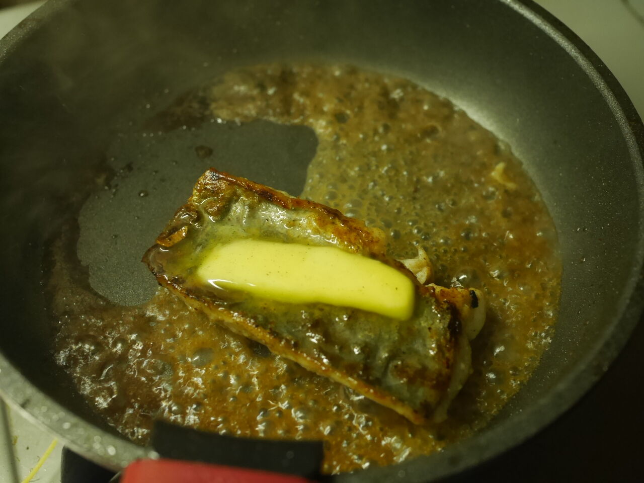 サゴシのニンニク バター焼き ログハウスに住み 料理 野菜 家具作り サゴシのニンニク バター焼き ログハウスに住み 料理 野菜 家具作り