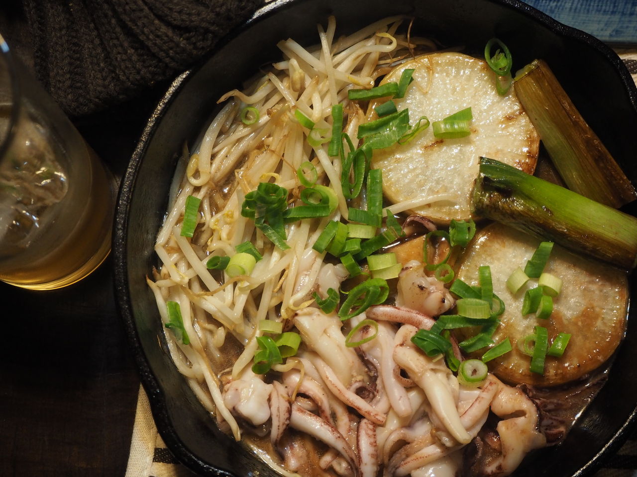 赤いかのげそと野菜の にんにくバター焼き ログハウスに住み 料理 野菜 家具作り 赤いかのげそと野菜の にんにくバター焼き ログハウスに住み 料理 野菜 家具作り