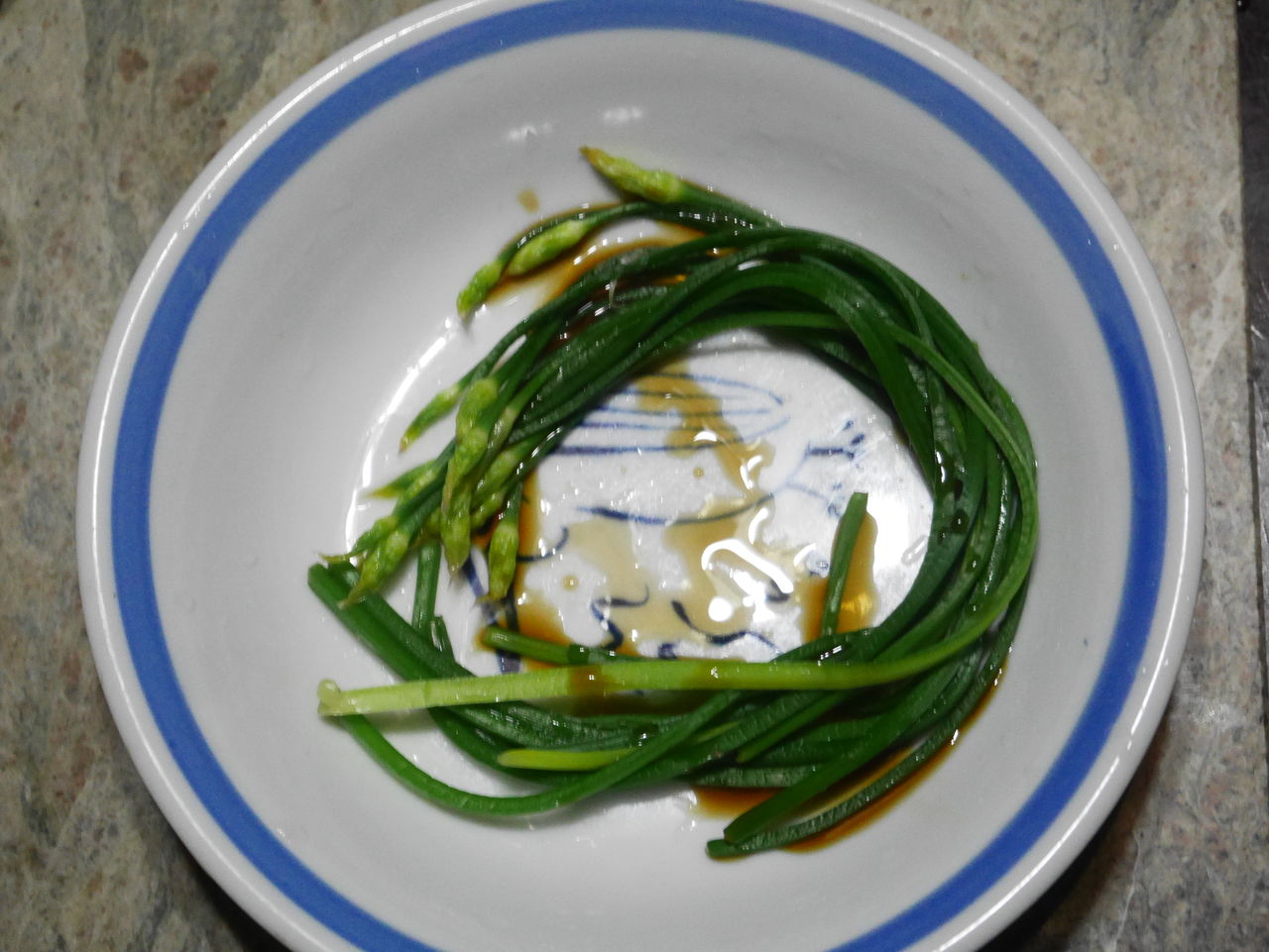 花ニラ おいしかった ログハウスに住み 料理 野菜 家具作り 花ニラ おいしかった ログハウスに住み 料理 野菜 家具作り