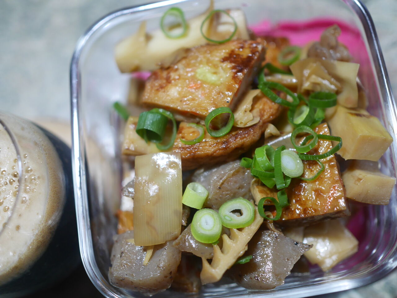 さつま揚げ タケノコ こんにゃくの炒め煮 ログハウスに住み 料理 野菜 家具作り さつま揚げ タケノコ こんにゃくの炒め煮 ログハウスに住み 料理 野菜 家具作り