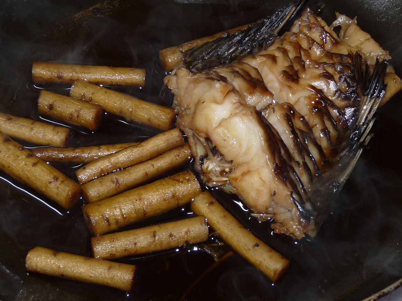 きのうは イガミをいただきました ログハウスに住み 料理 野菜 家具作り