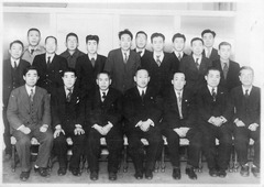 写真［林譲治・坂本恭啓・小野又一］