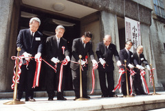 13-2-テープカット