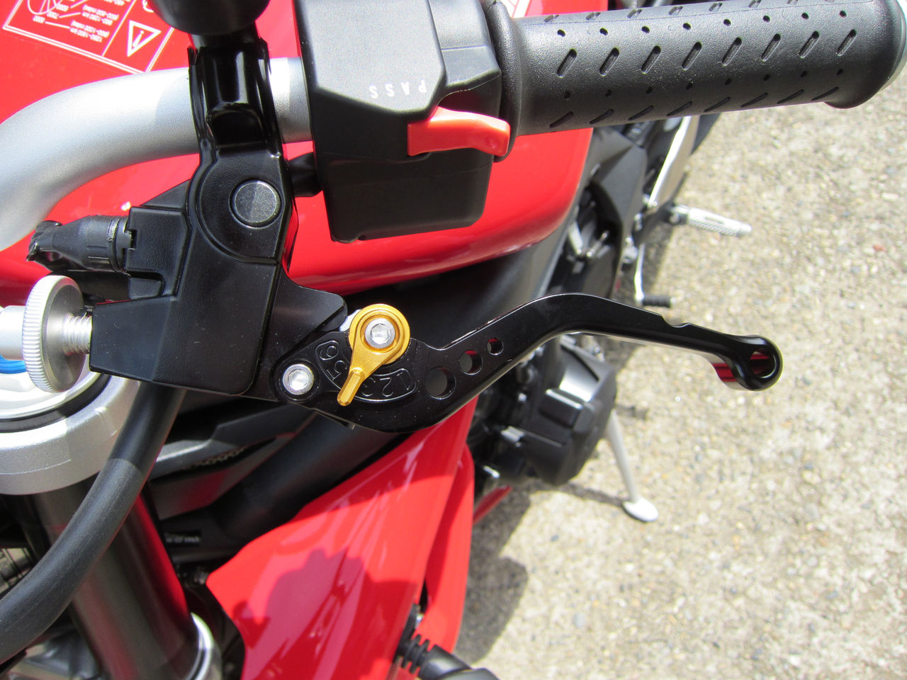 【セール品】CNCレバー 黒 675ストリートトリプルR DAYTONA スピードトリプル Pipewerx デイトナ⁄ストリートトリプル 675 13- スリップオン