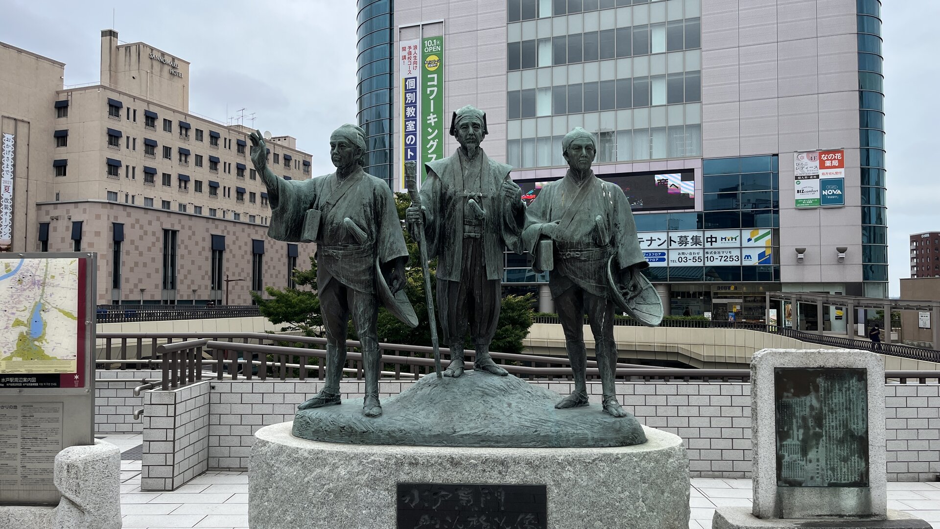 5FA234F4-4483-407C-8D31-75AE19A9E3B8