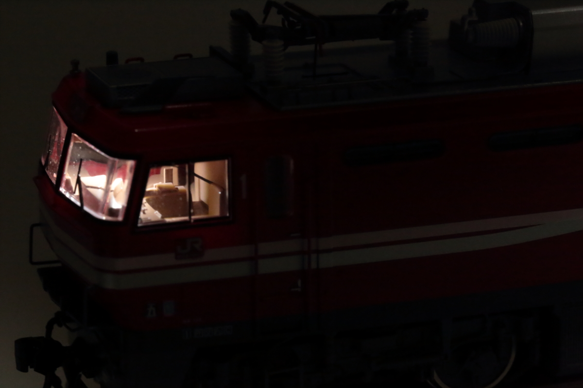電動パンタグラフ搭載のEH800 : M R S モデルレールサービス