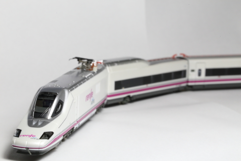 海外の鉄道模型は日本のコントローラーと相性が悪い? : M R S 海外の鉄道模型は日本のコントローラーと相性が悪い? : M R S