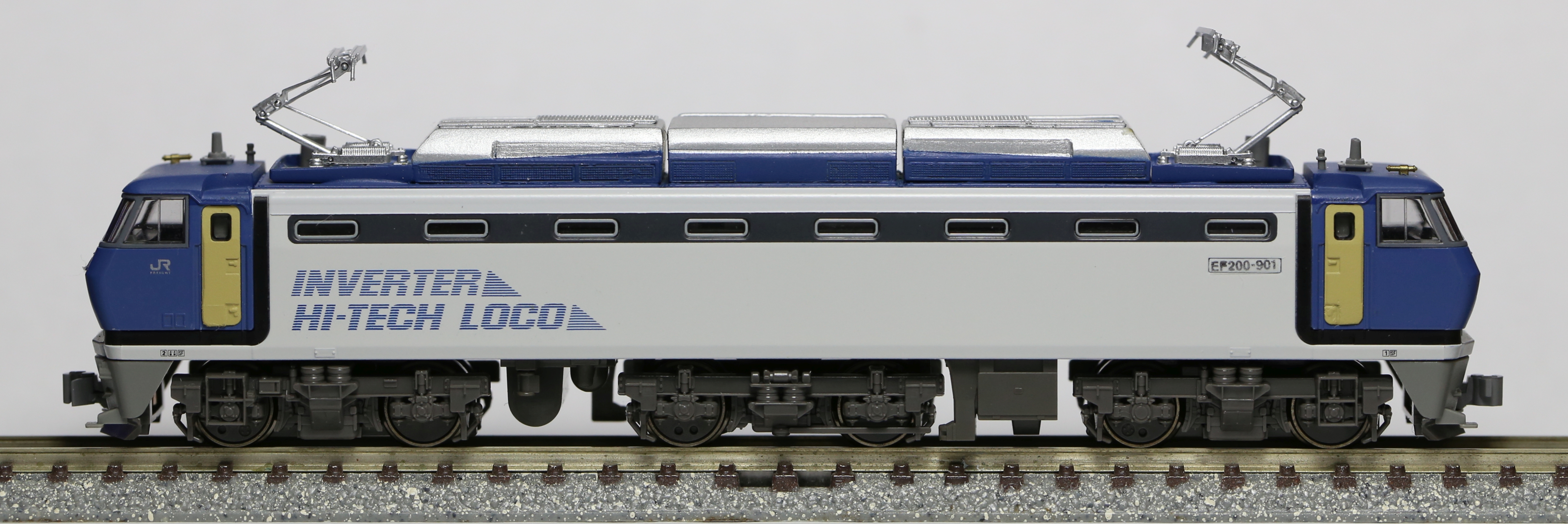 KATO Nゲージ 3036-2 EF200 登場時塗装 鉄道模型 電気機関車 【65%OFF!】 EF200