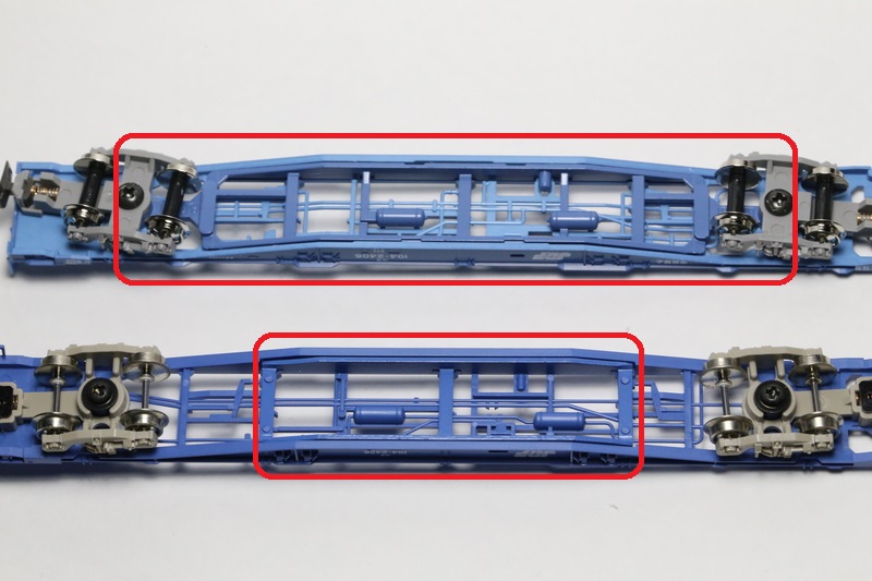 KATOとTOMIXのコキ104（KATOコキ104コンテナ無積載2両セット） : M R S