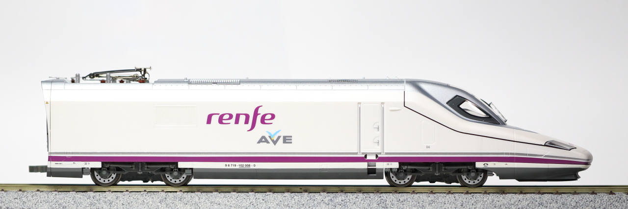 スペインのアヒル顔(Electrotren S102 タルゴ350) : M R S スペインのアヒル顔(Electrotren S102 タルゴ350) : M R S