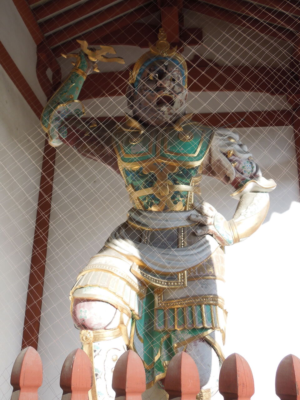 創建当時から1300年の時を経て現存している国宝「薬師寺・東塔」の旅