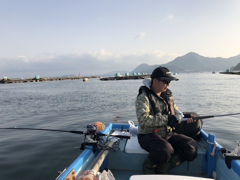 久しぶりの釣行は木負港での手漕ぎボート 岩崎ボートさんありがとう 遠投かご釣り 沼津で釣り三昧 釣果情報公開です 久しぶりの釣行は木負港での手漕ぎボート 岩崎ボートさんありがとう 遠投かご釣り 沼津で釣り三昧 釣果情報公開です