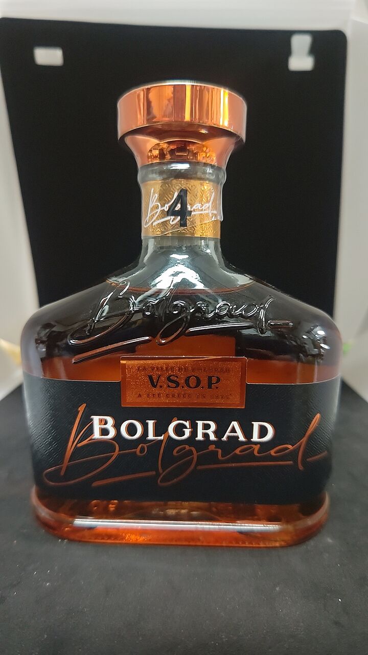 ウクライナのブランデー！ボルグラドVSOP!! : おっさん独り、缶