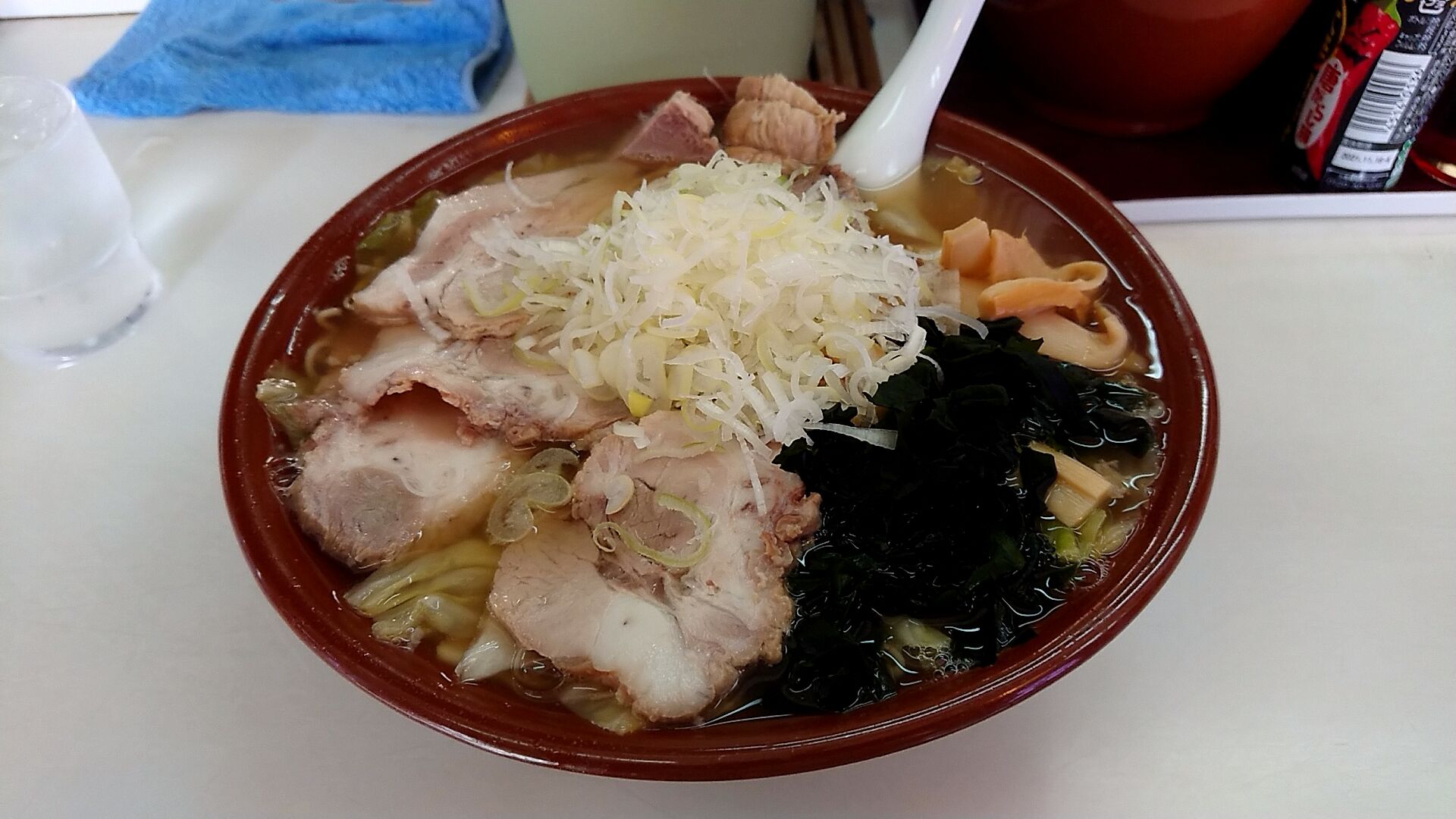 支那そばの名店 おもだかやで おもだかちゃーしゅう大盛 新潟がっとうんめもん探訪 支那そばの名店 おもだかやで おもだかちゃーしゅう大盛 新潟がっとうんめもん探訪