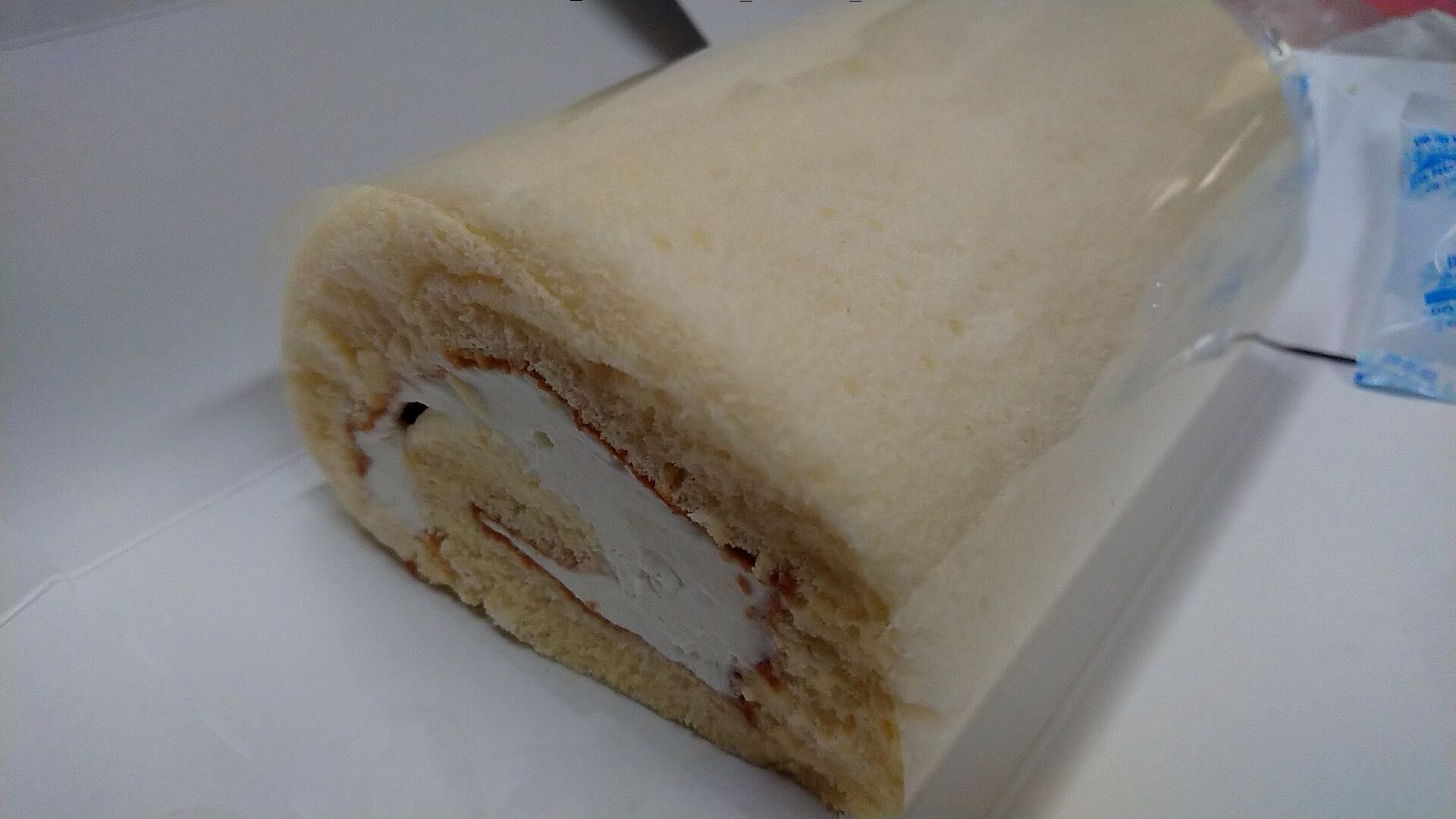 絶品生クリームのロールケーキ 巻ルーロ 新潟がっとうんめもん探訪