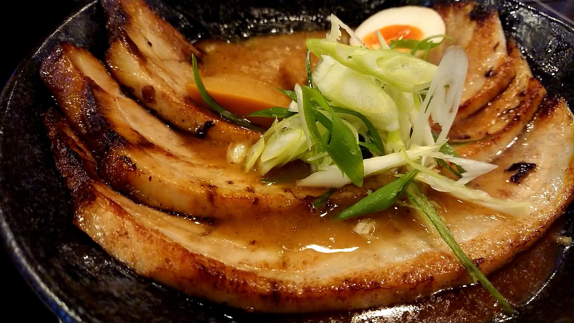 ラーメンいっとうや で かさね醤油ちゃーしゅう いっとうや３回目の記事 新潟がっとうんめもん探訪