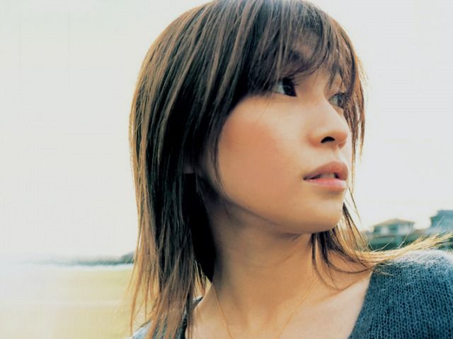 叩かれてなんぼの芸能人 変人を装う凡人 ガクト 鬼束ちひろetc 芸能一本道