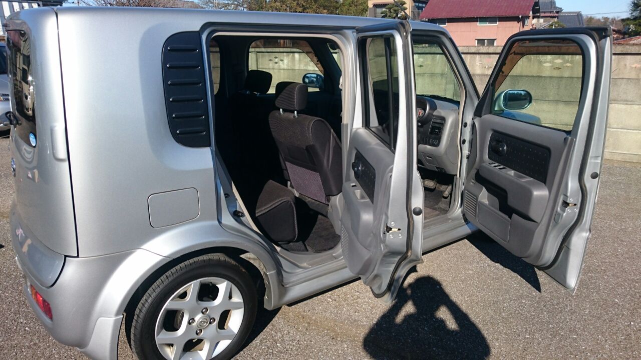 Z11キューブドアロック不具合 交換修理の巻 とある中古車屋さんの大人の事情