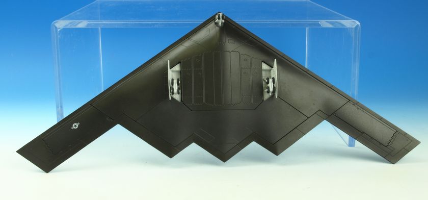 ノースロップ・グラマン B-2A スピリット : 株式会社国際貿易