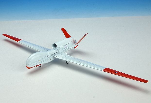 Avioni-X★美品ノースロップ・グラマンRQ-4グローバルホーク★送料無料 Avioni-X ノースロップ・グラマンRQ-4グローバルホーク 航空