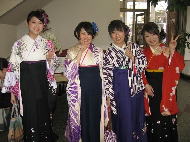 祝 弘前大学卒業式 Part きものセンターブログ