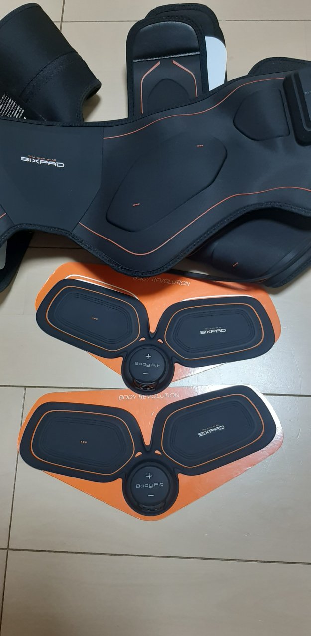 最強の筋トレ器具 Sixpadでムキムキだー Fz1 Fazerと始める うぃあーど Weird 生活