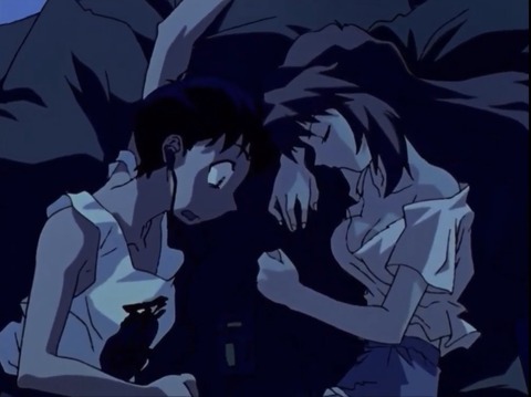 【画像】惣流アスカさん、デカ乳すぎてしまうwwwwwのサムネイル