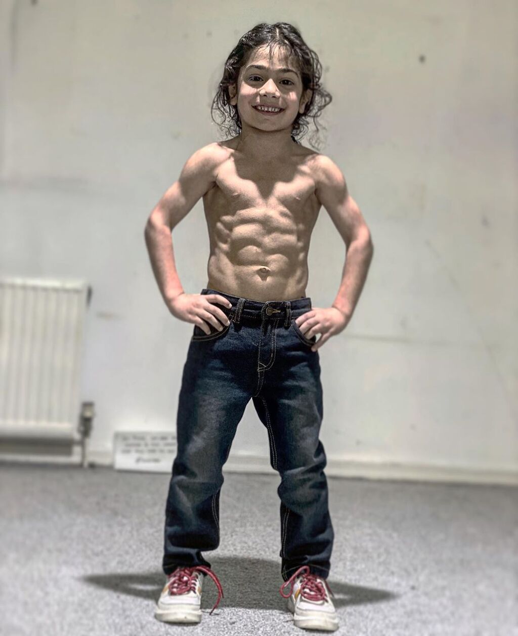 朗報 イラン人サッカー少年 6 の筋肉 すごい 筋トレ ダイエットトップニュース