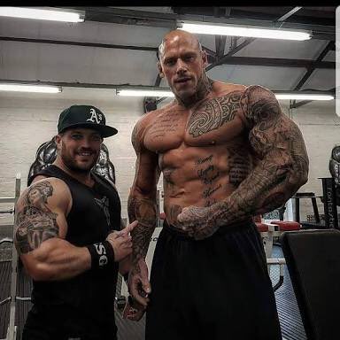 朗報 世界一大きいボディービルダー 4cm170kg より大きい男よりさらに大きい男が現れる おれ的ダイエット 筋トレまとめ