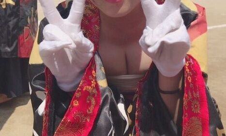 【画像】 体育祭でほとんど乳出てる衣装着ちゃうJKさんｗ