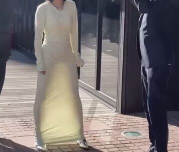 【画像】 広瀬すずさん、スケスケのHな衣装を身に纏ってしまうｗｗｗｗｗ