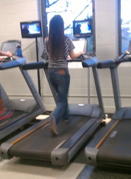jeans-at-the-gym
