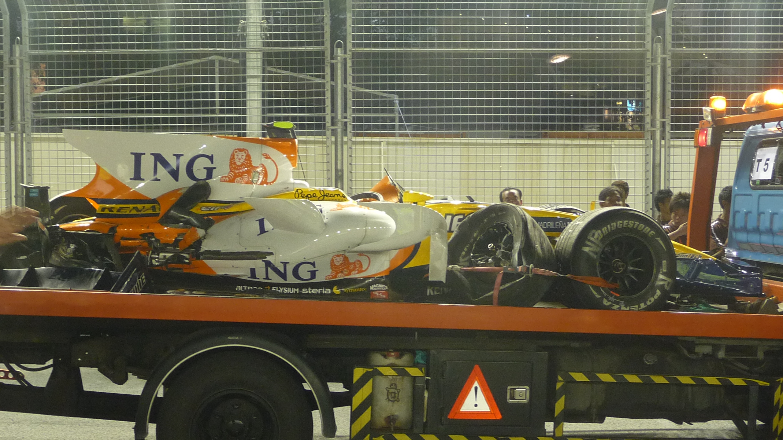 Sonic Fields:Renault F1 Team