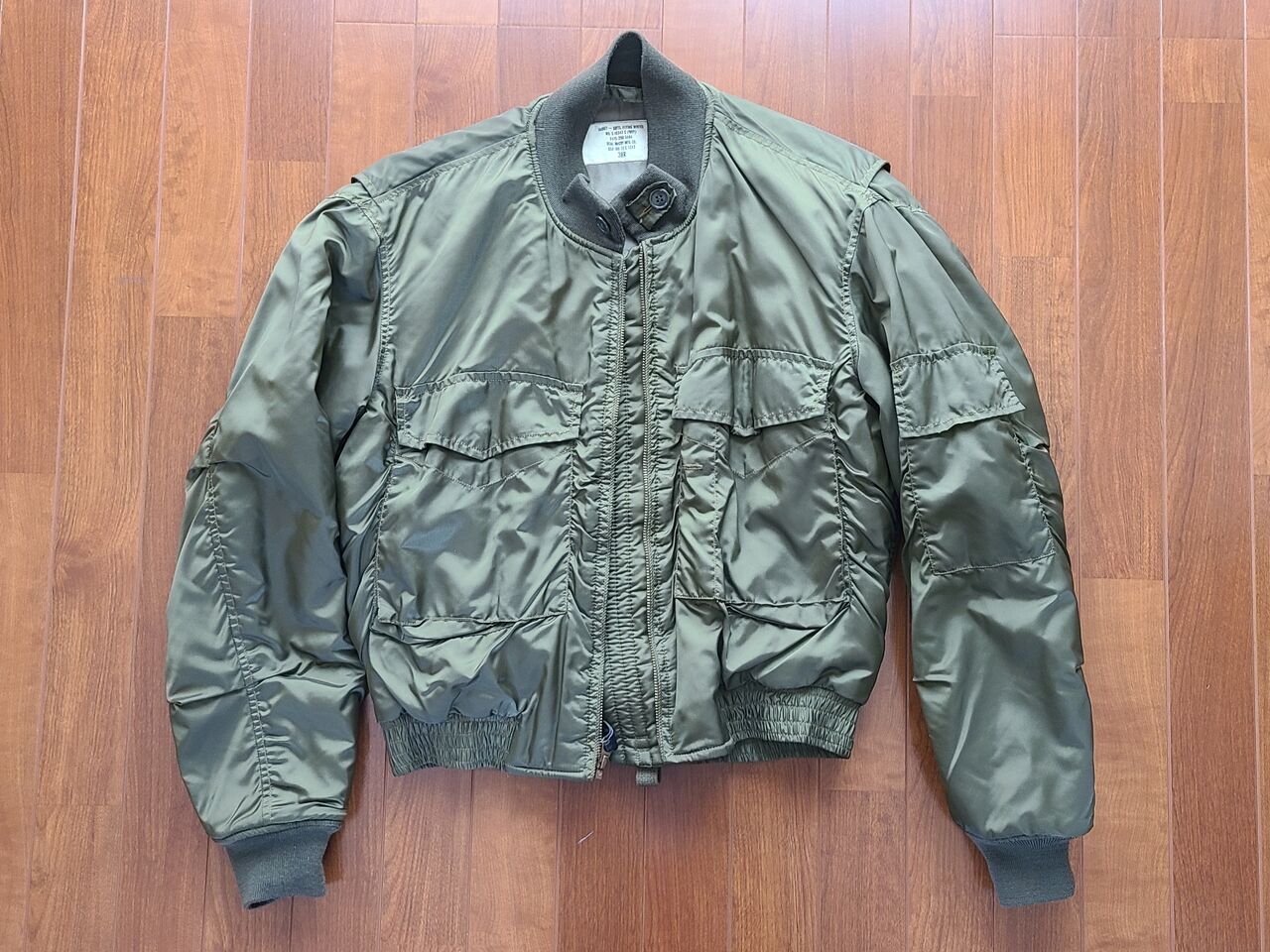 ショート丈のWEPは、Cタイプが人気なんです : FLIGHT JACKET GO GO