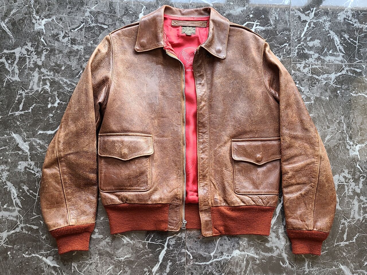 レプリカでも実物に近づけることを証明したAERO A-2 : FLIGHT JACKET GO GO