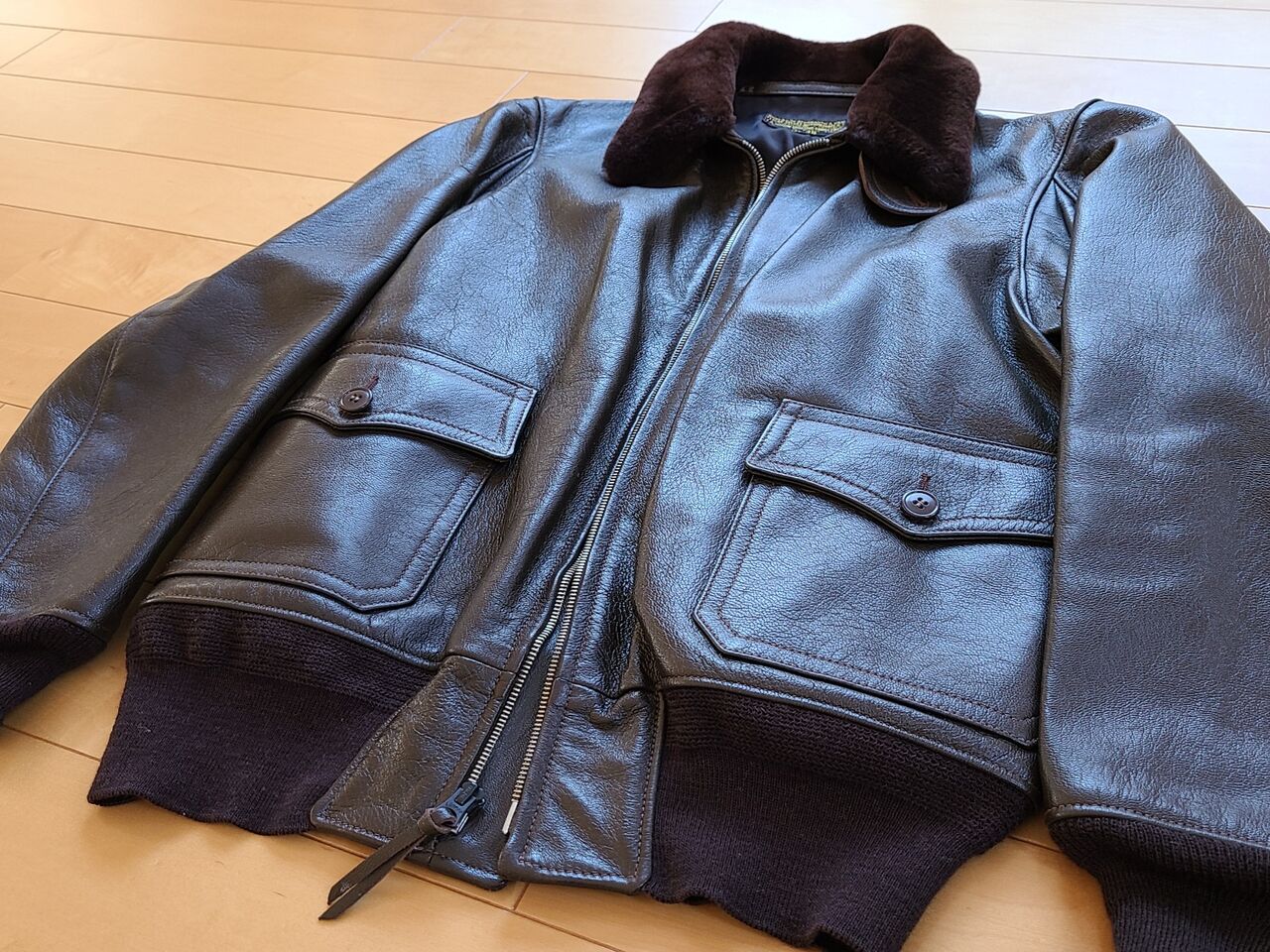 実物に限りなく近い復刻G-1は、どんな素晴らしいジャケットか