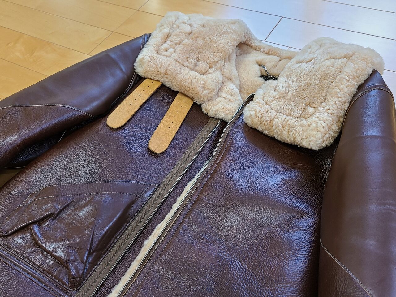 EASTMANのB-3にはいろんなタイプがあり、いろんな魅力があります 