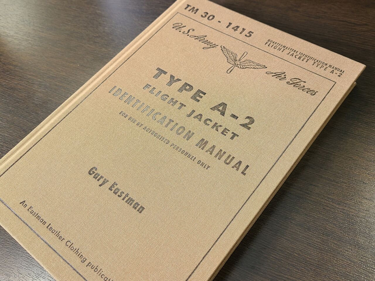 TYPE A-2 FLIGHT JACKET IDENTIFICATION MANUAL : FLIGHT JACKET