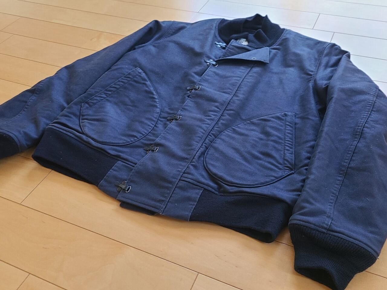 BALL デッキフックジャケット M43 タイプ デザイン フロントフック U.S.NAVY フロントフック デッキジャケットの魅力 : FLIGHT