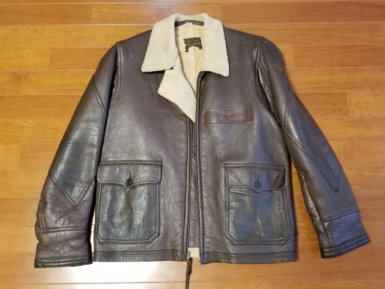 海軍ムートンジャケットでもライトなのがM-444です。 : FLIGHT JACKET 