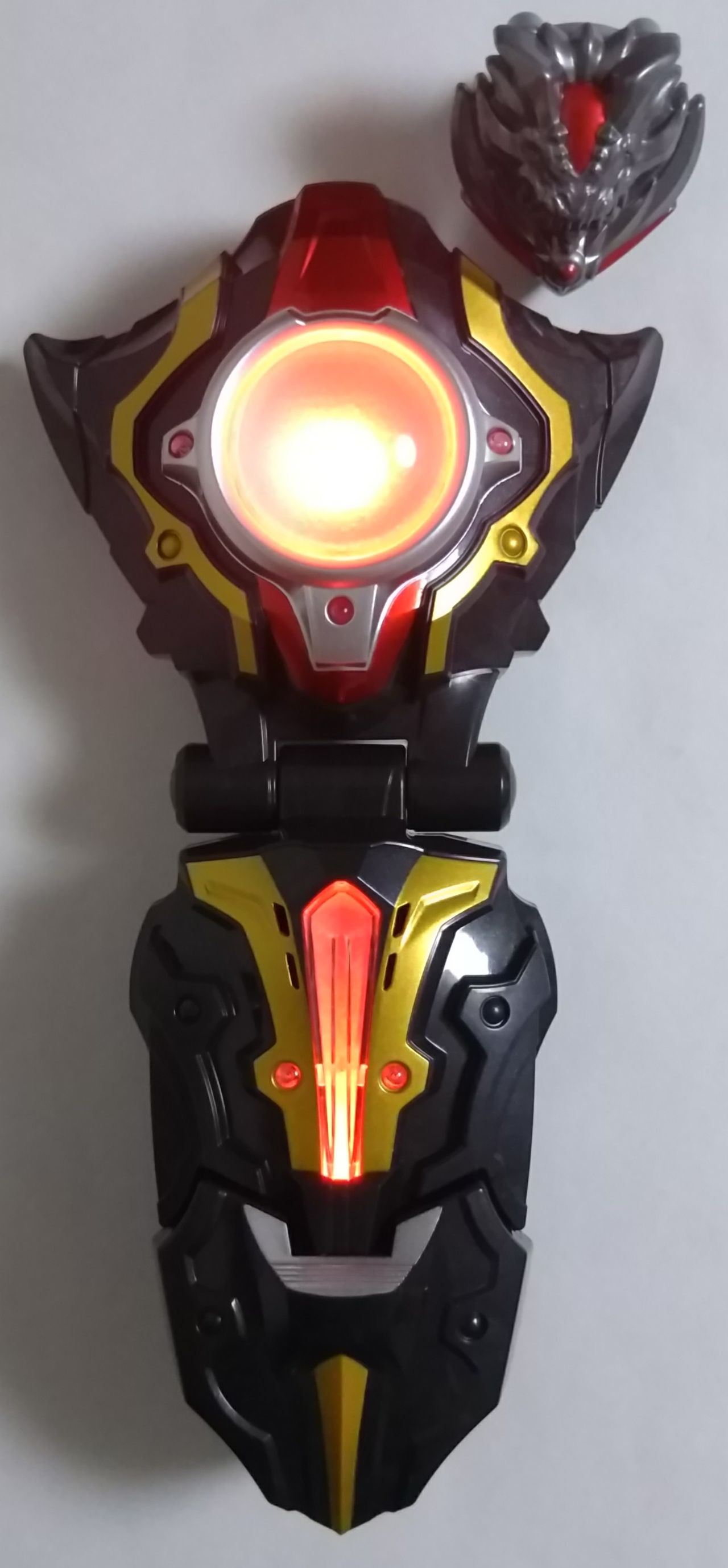 レア物ウルトラマン シーガルフローター DX-06(新品 ) sddefault.jpg