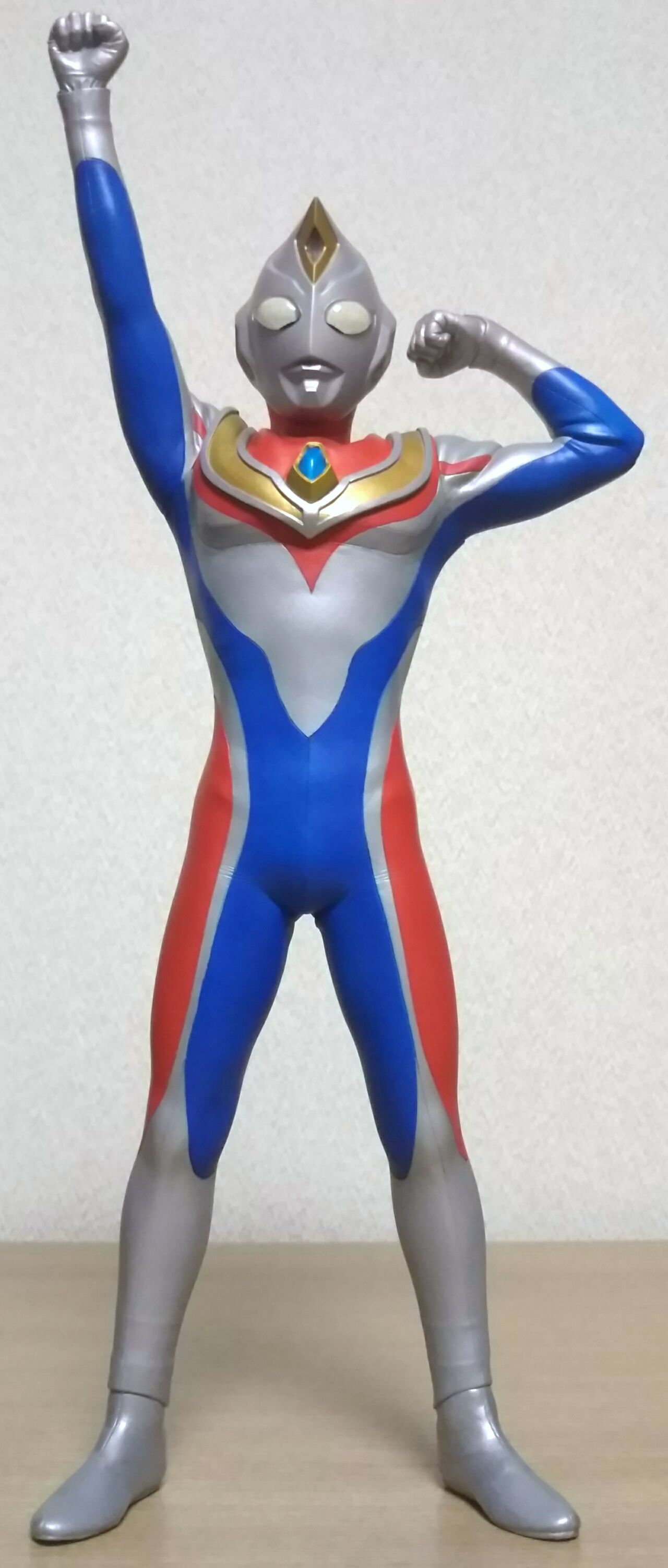 大怪獣シリーズ ウルトラマンダイナ（フラッシュタイプ）登場ポーズ 限定版 Amazon.co.jp: 大怪獣シリーズ ULTRA NEW GENERATION