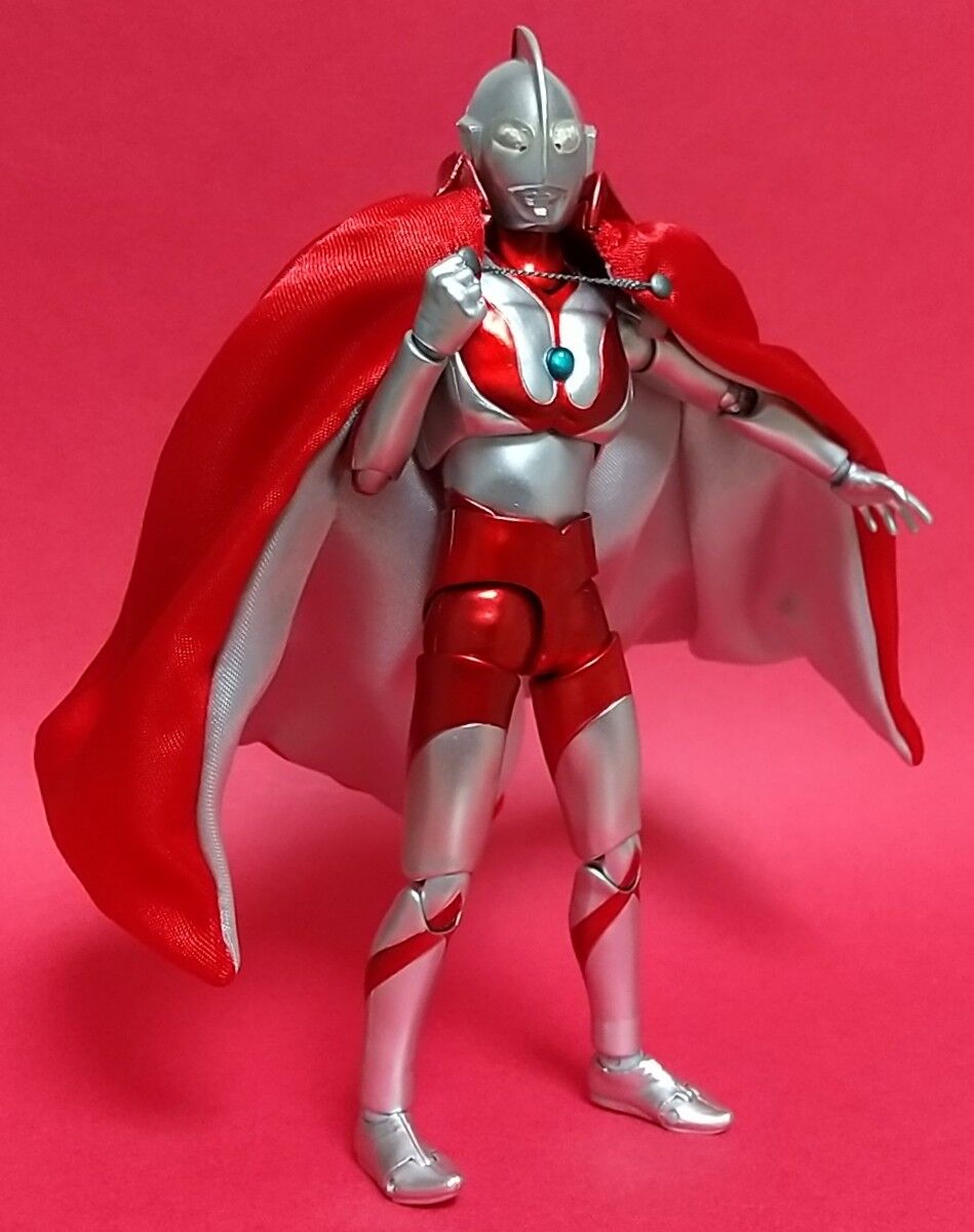 メタリック塗装&ブラザーズマント&55周年記念台座】S.H.Figuarts メタリック塗装&ブラザーズマント&55周年記念台座】S.H.Figuarts